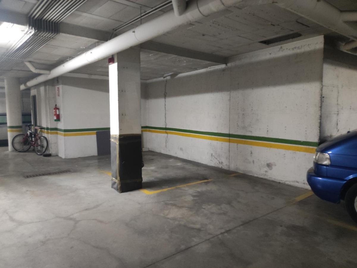 Apartamento San Luis. Plaza De Parking Gratis!!! Sevilha Exterior foto