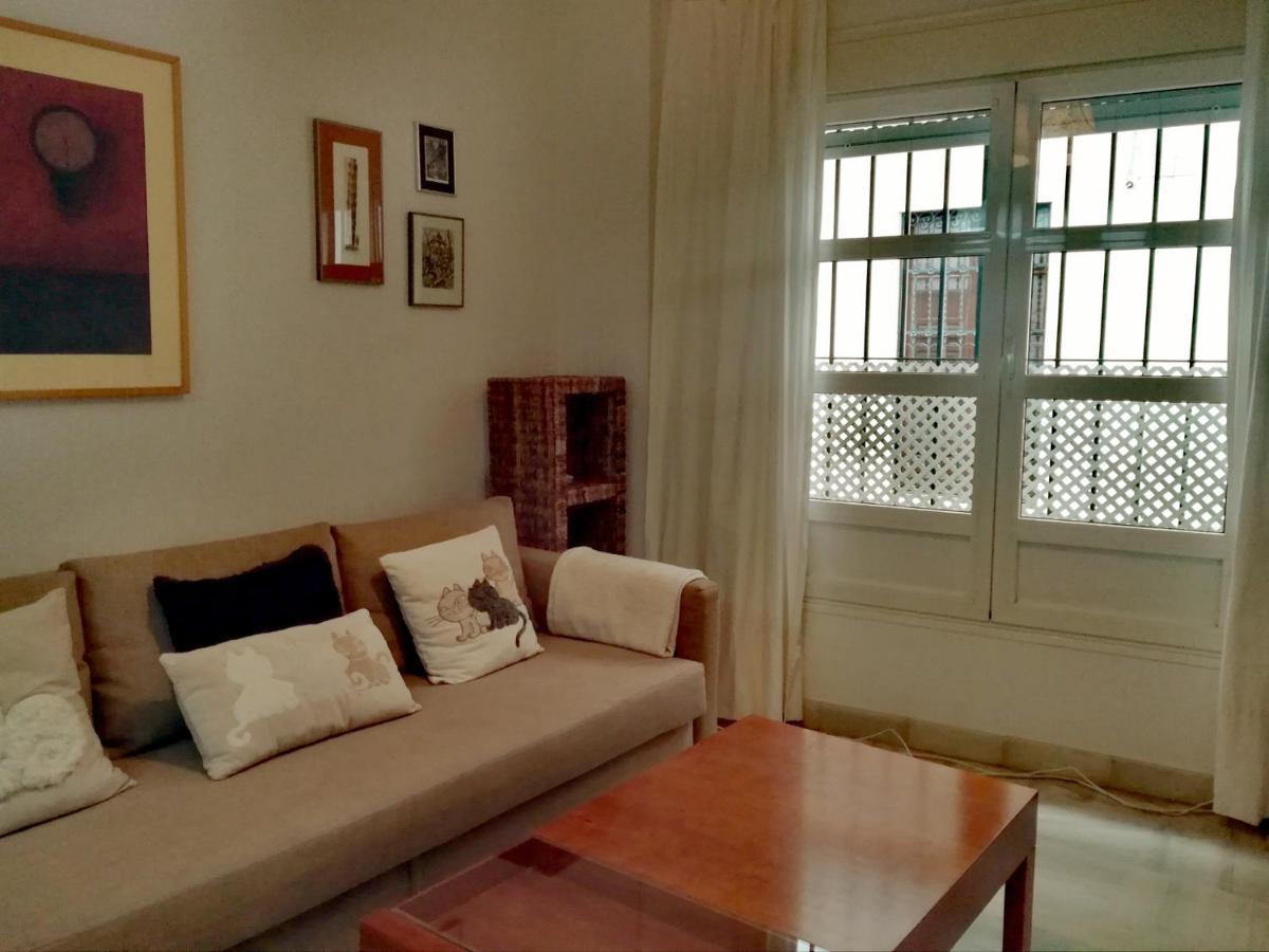 Apartamento San Luis. Plaza De Parking Gratis!!! Sevilha Exterior foto