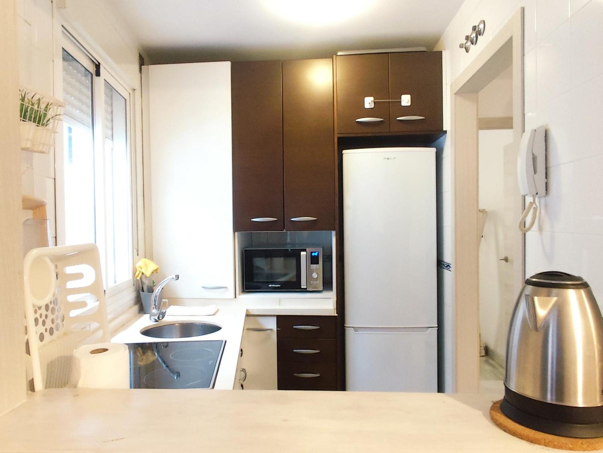 Apartamento San Luis. Plaza De Parking Gratis!!! Sevilha Exterior foto